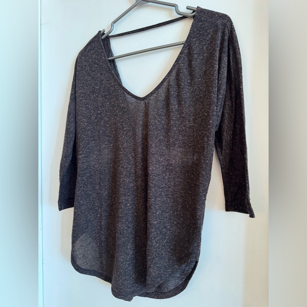 Top t-shirt Sparkle & Fade Urban Outfitters dos nu torsadé open back cover up
